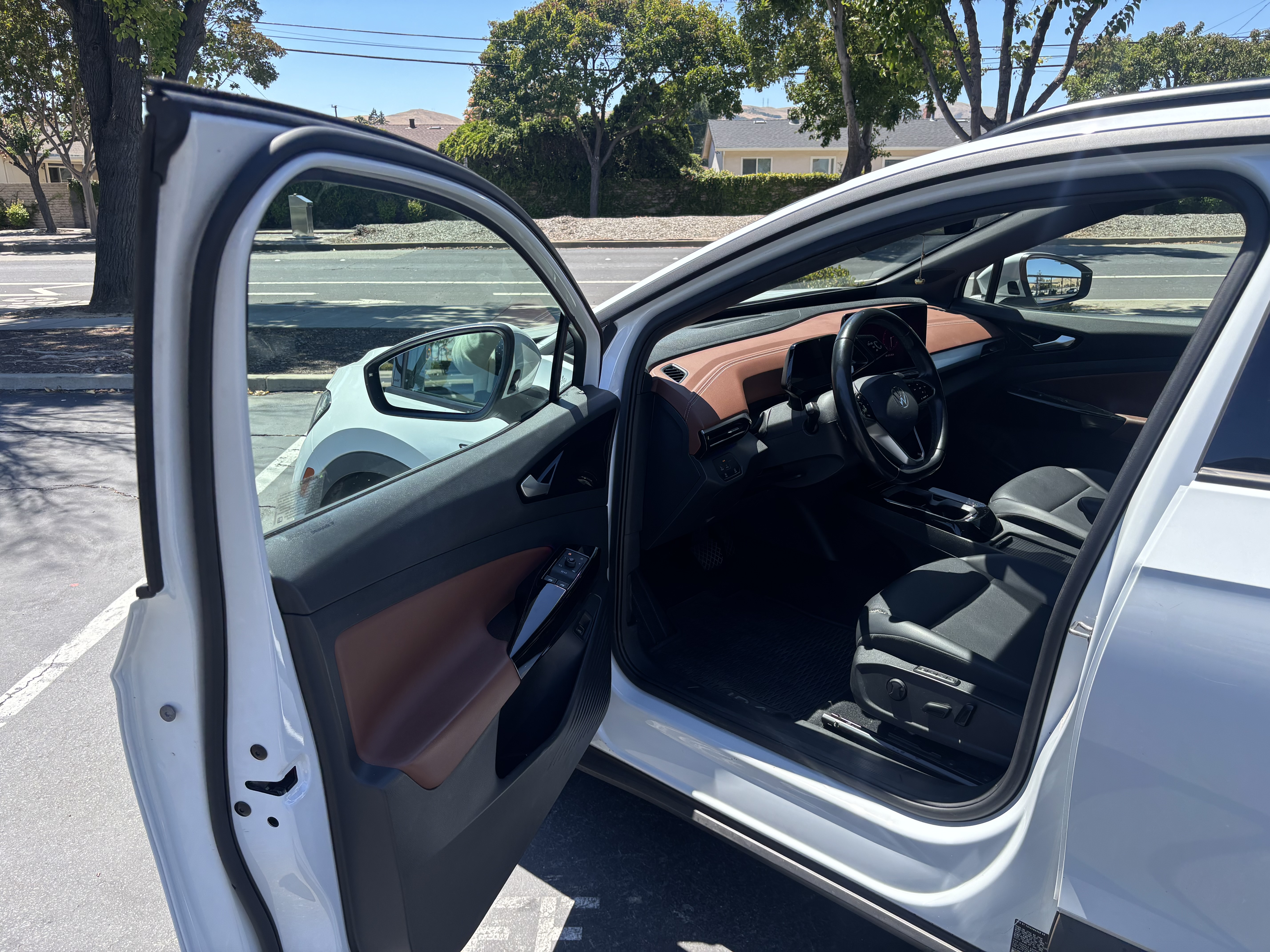 Used 2021 Volkswagen ID.4 Pro S w/ ID.4 Protection Package RWD image 6