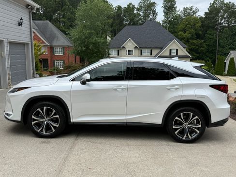 Used 2022 Lexus RX 350 FWD w/ Premium Package image 4