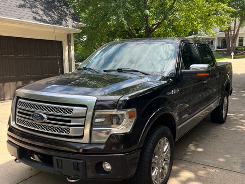 Used 2013 Ford F150 Platinum AWD/4WD image 4