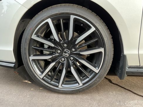 Used 2025 Honda Accord Touring image 19