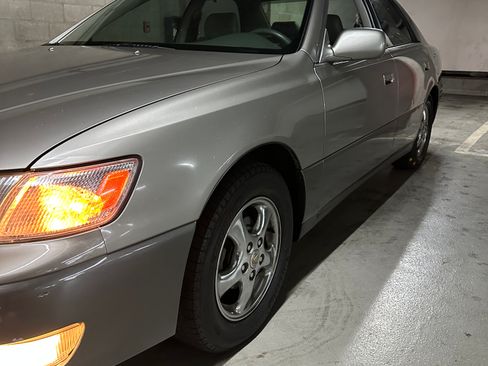 Used 1998 Lexus ES 330 image 15