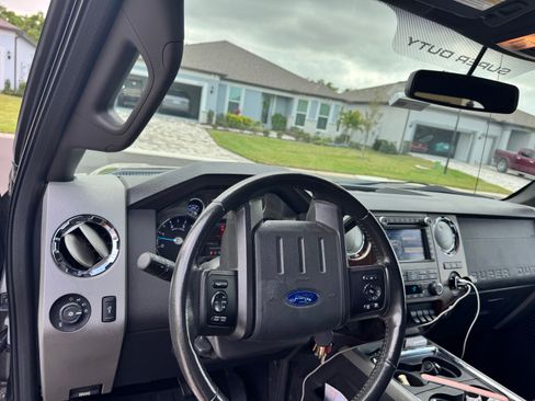 Used 2011 Ford F350 Lariat w/ Lariat Ultimate Pkg image 9