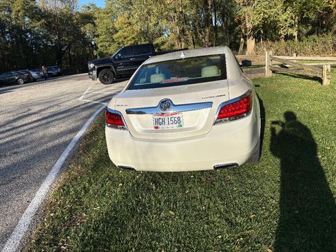 Used 2013 Buick LaCrosse Premium w/ Driver Confidence Package image 10