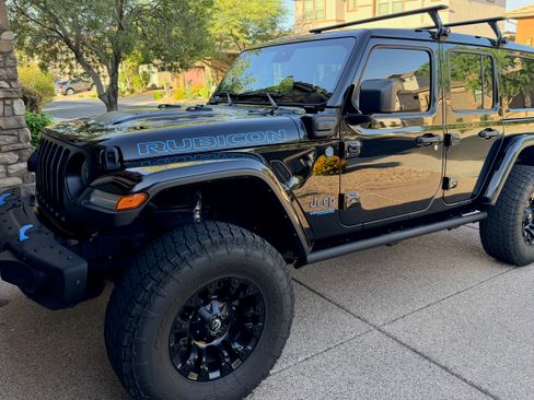 Used 2022 Jeep Wrangler Unlimited Rubicon 4xe w/ Steel Bumper Group AWD/4WD image 1
