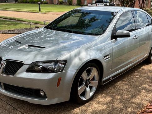 Used 2009 Pontiac G8 GT w/ Premium Package image 12