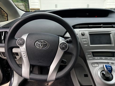 Used 2013 Toyota Prius Two FWD image 14