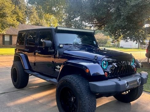 Used 2012 Jeep Wrangler Unlimited Sport AWD/4WD image 6