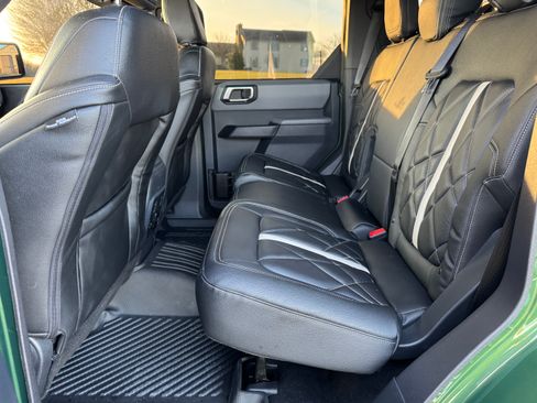 Used 2023 Ford Bronco Big Bend image 14