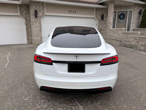 Used 2023 Tesla Model S Plaid image 6