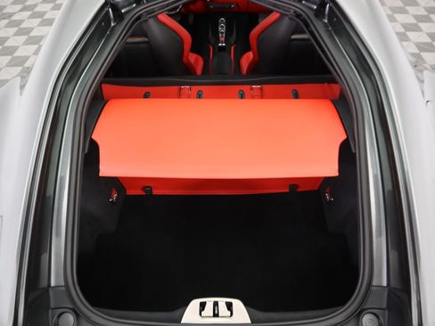 Used 2018 Ferrari 812 Superfast image 8