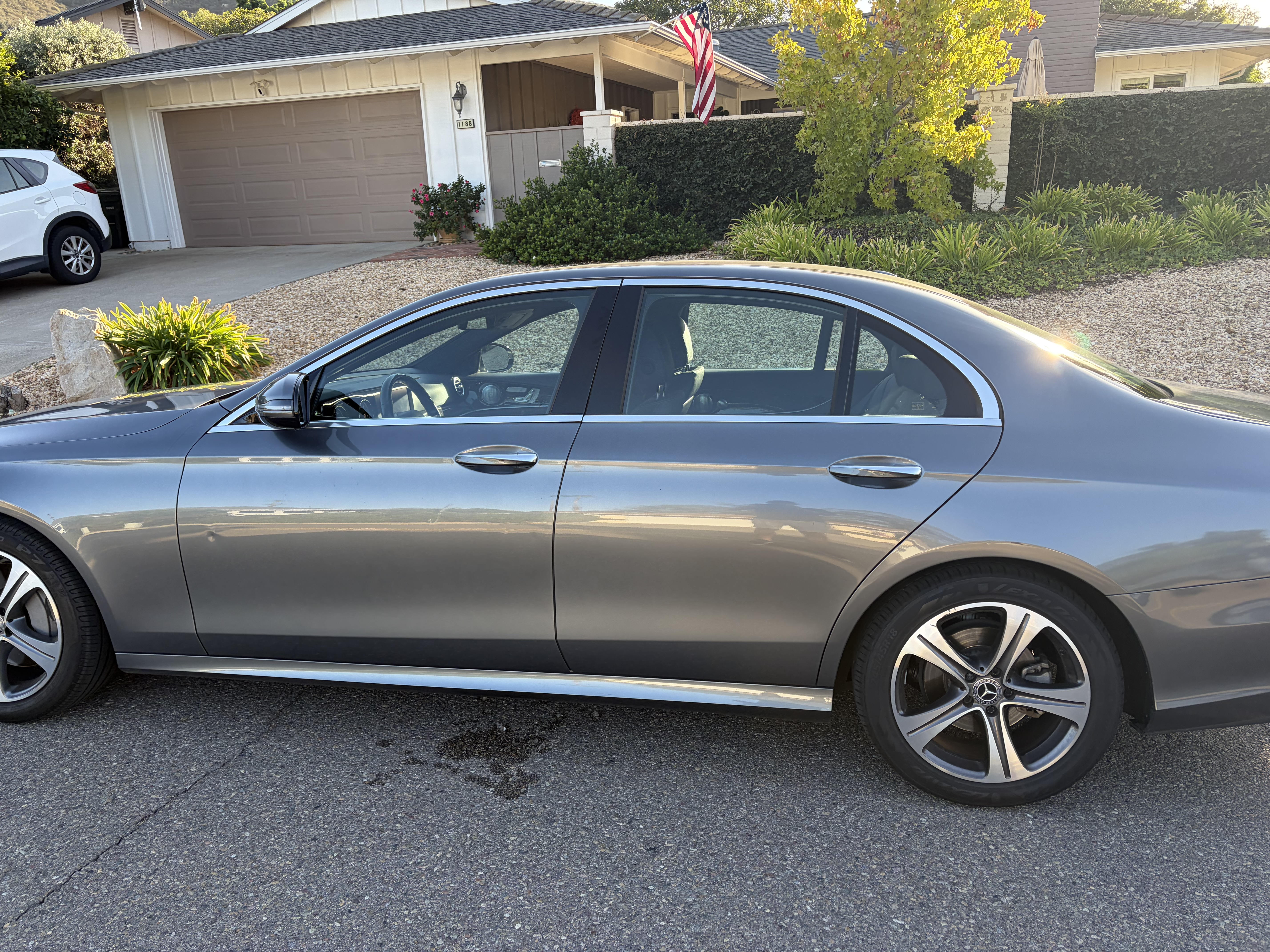 Used 2017 Mercedes-Benz E 300 image 8