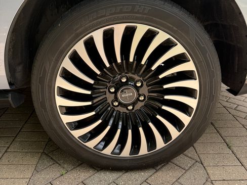 Used 2021 Lincoln Navigator Black Label AWD/4WD image 22