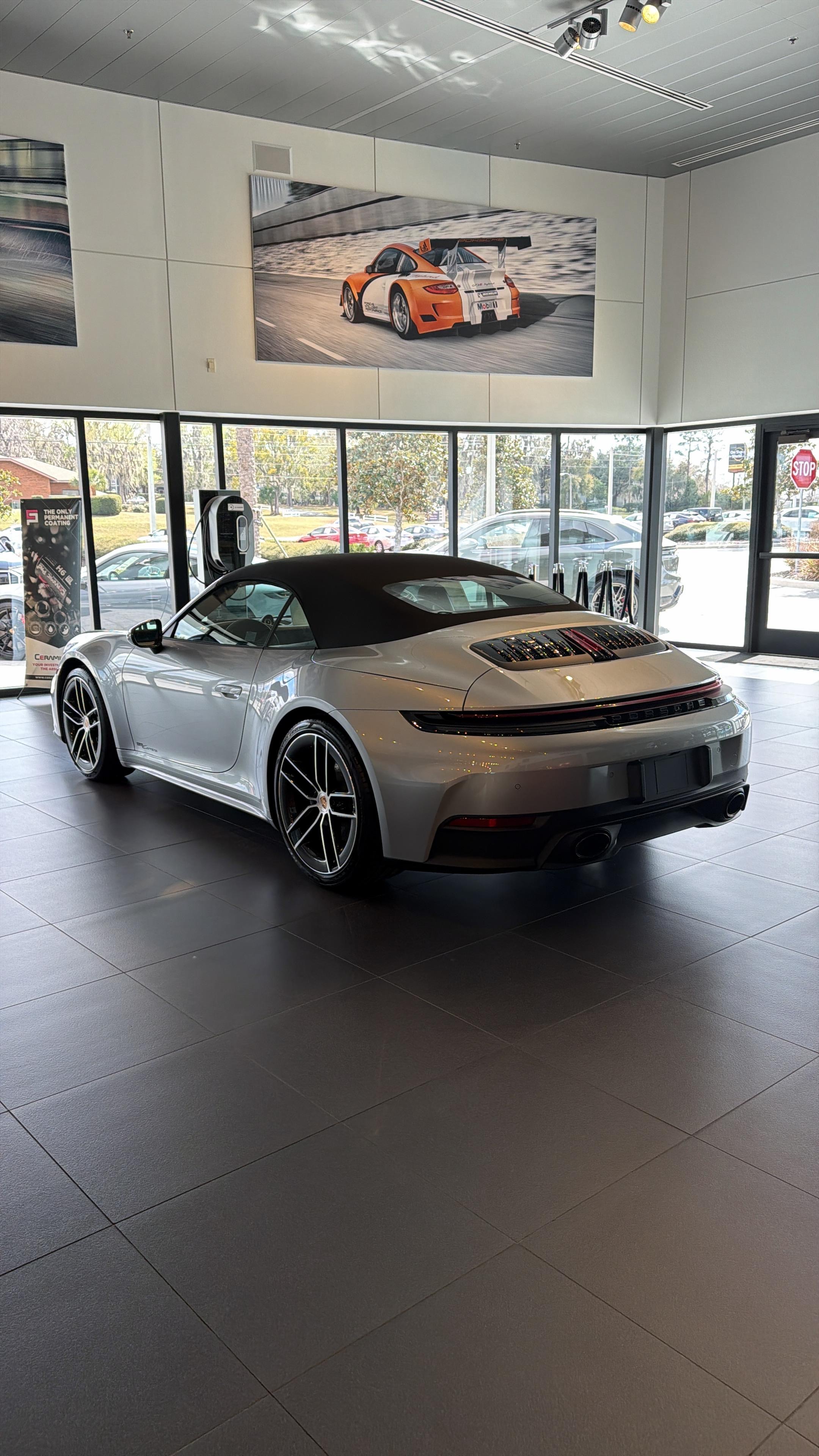 Used 2026 Porsche 911 Carrera RWD image 9
