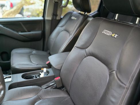 Used 2013 Nissan Frontier PRO-4X w/ Pro-4x Luxury Pkg image 13