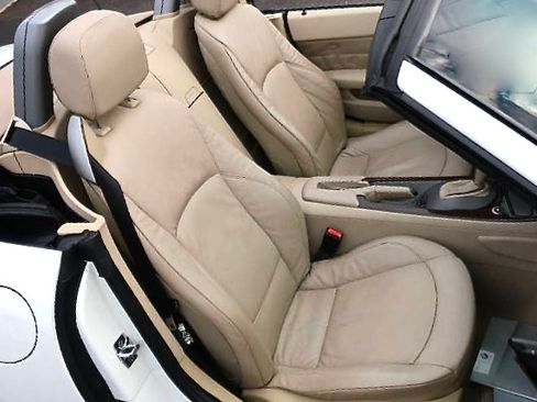 Used 2004 BMW Z4 3.0i image 13