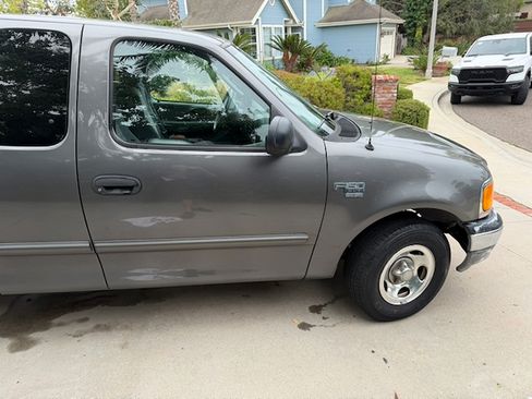 Used 2004 Ford F150 XLT RWD image 11