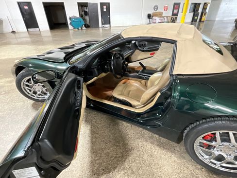 Used 2000 Chevrolet Corvette Convertible w/ Memory Pkg image 18