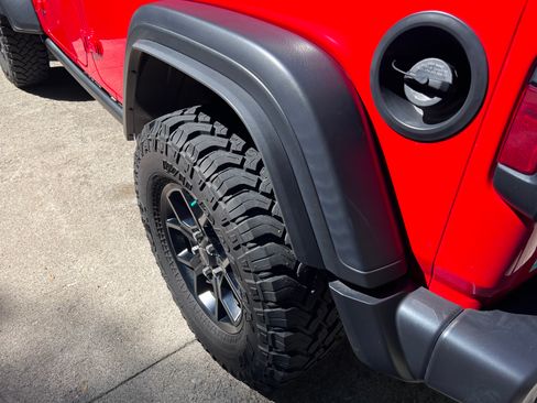 Used 2024 Jeep Wrangler Unlimited Sport AWD/4WD image 6