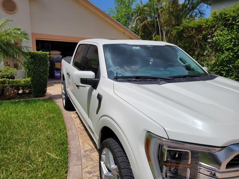 Used 2021 Ford F150 Limited image 8