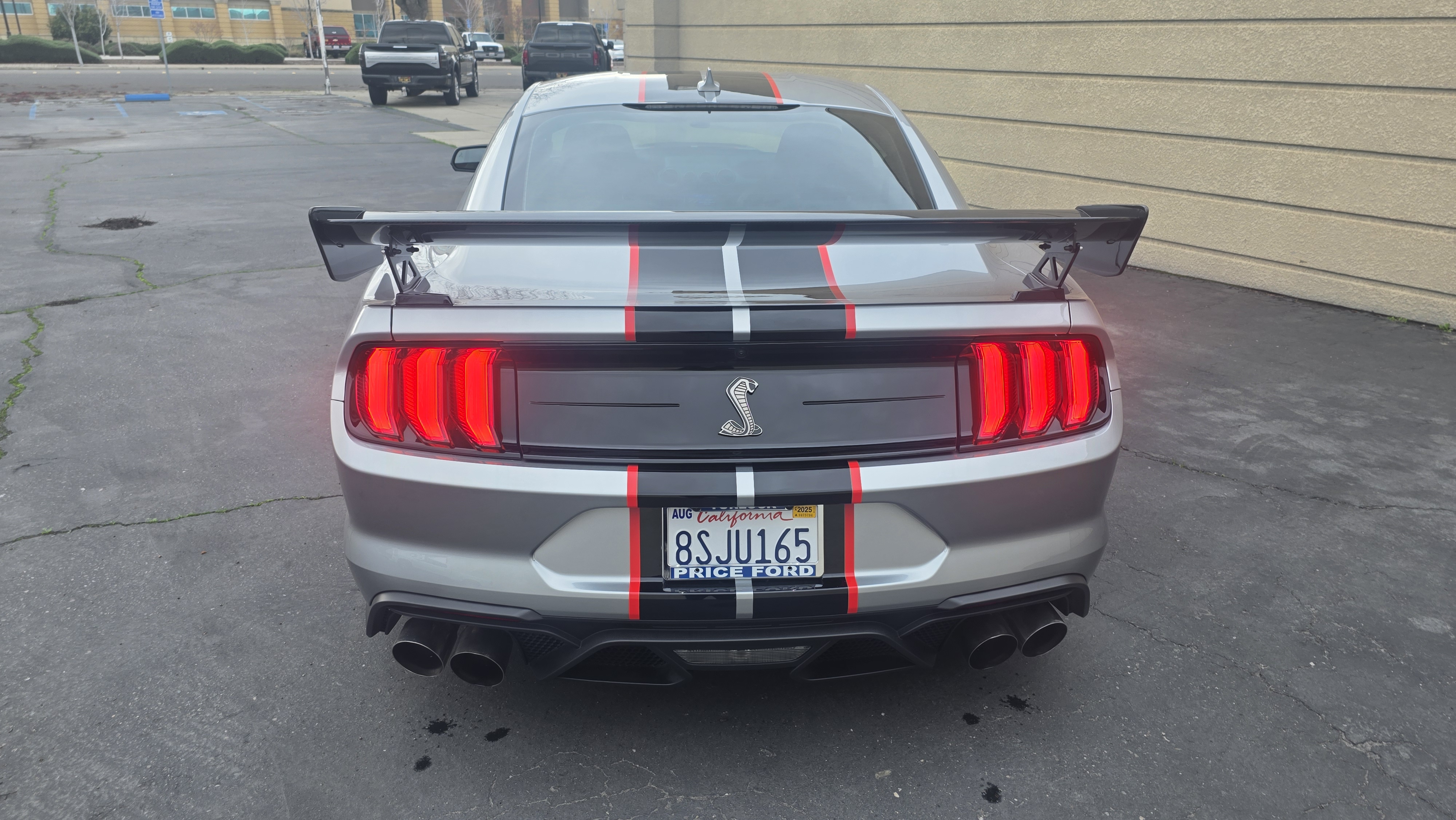 Used 2020 Ford Mustang Shelby GT500 w/ Carbon Fiber Track Pack RWD image 10