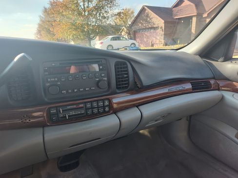 Used 2004 Buick Le Sabre Custom image 6