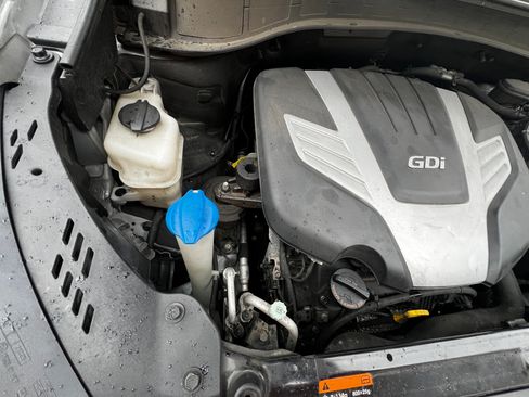 Used 2017 Hyundai Santa Fe Limited w/ Cargo Package image 14