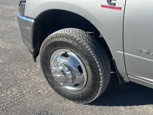 Used 2022 RAM 3500 Tradesman image 19