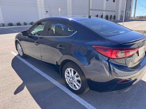 Used 2014 MAZDA MAZDA3 i Touring w/ Technology Package image 9