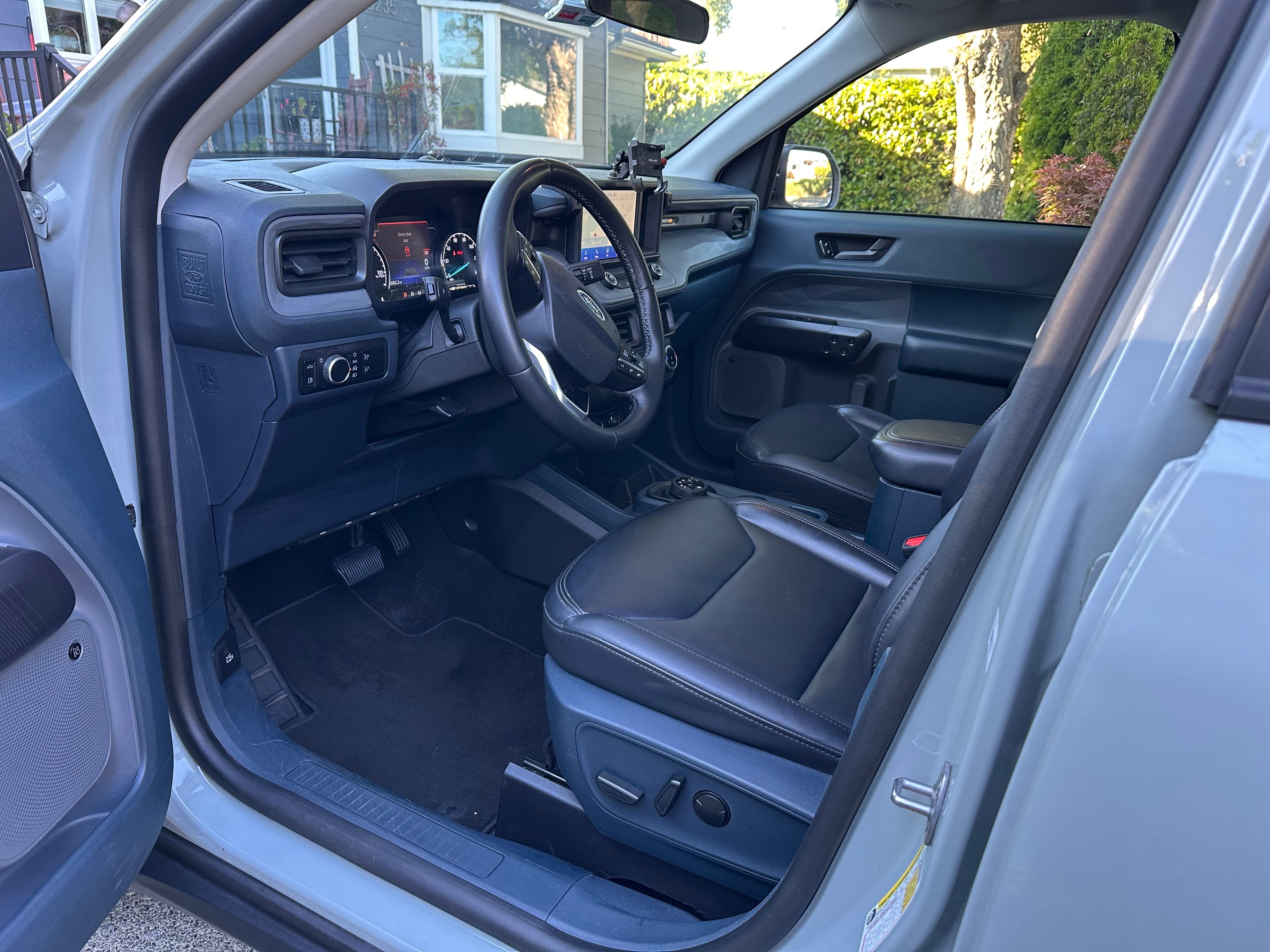 Used 2023 Ford Maverick Lariat w/ Lariat Luxury Package FWD image 14