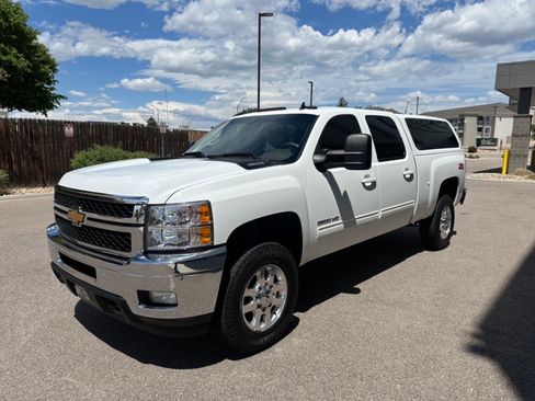 Used 2013 Chevrolet Silverado 3500 LTZ w/ LTZ Plus Package image 4