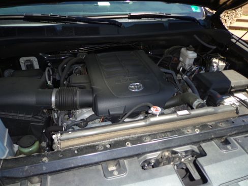 Used 2020 Toyota Tundra Platinum AWD/4WD image 27