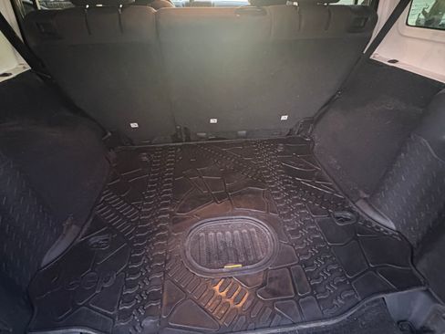 Used 2015 Jeep Wrangler Unlimited Sport w/ Max Tow Package image 5