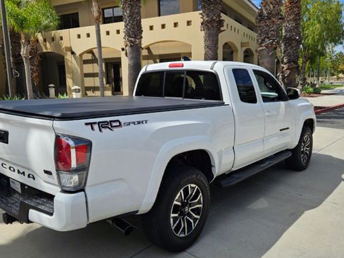 Used 2023 Toyota Tacoma TRD Sport RWD image 11
