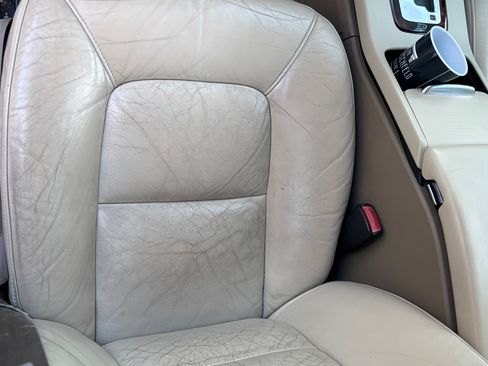 Used 2008 Volvo V70 image 10