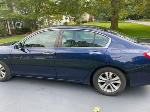 Used 2015 Honda Accord LX image 12