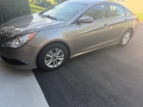 Used 2014 Hyundai Sonata GLS w/ Popular Equipment Group 2 FWD image 6
