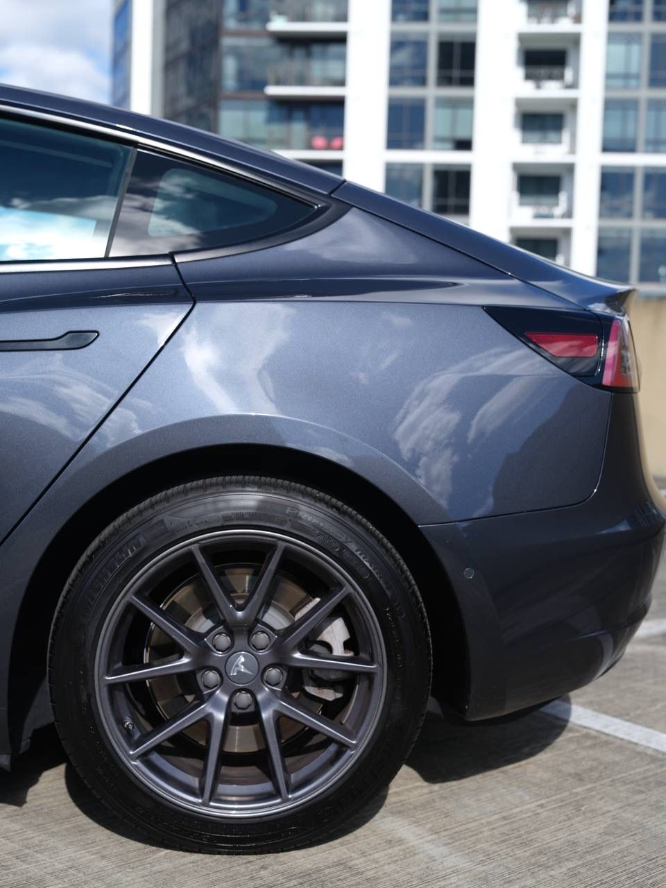 Used 2021 Tesla Model 3 Long Range AWD/4WD image 10