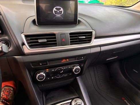 Used 2015 MAZDA MAZDA3 s Touring FWD image 6