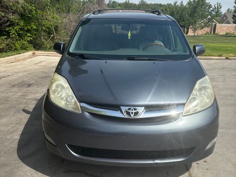 Used 2006 Toyota Sienna XLE Limited AWD/4WD image 10