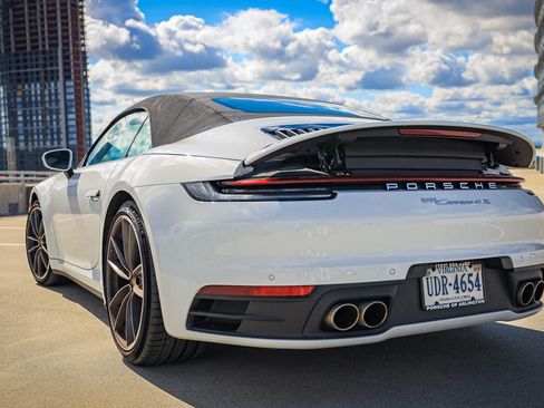 Used 2020 Porsche 911 Carrera 4S AWD/4WD image 12