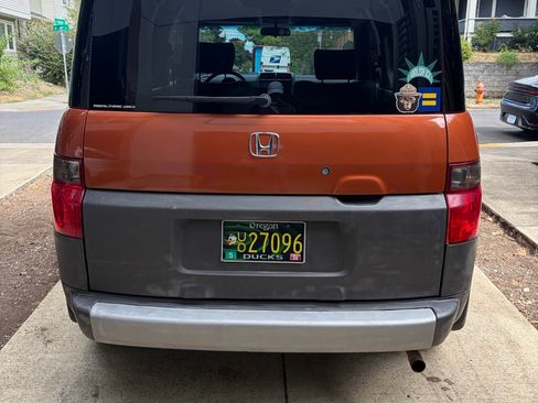 Used 2003 Honda Element EX image 10