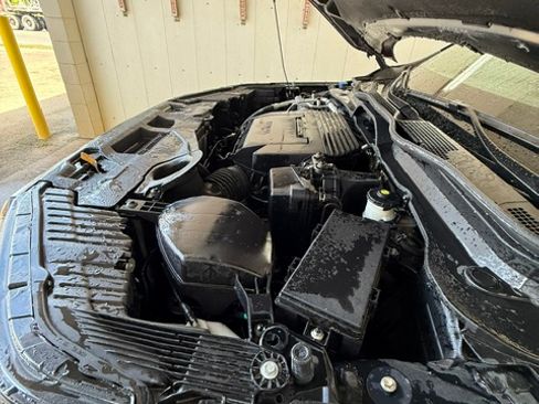 Used 2023 Honda Pilot TrailSport image 11