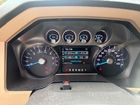 Used 2012 Ford F250 Lariat w/ Chrome Pkg image 18