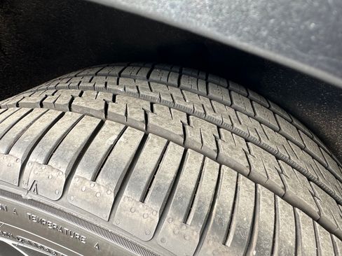 Used 2017 Porsche Macan S image 8