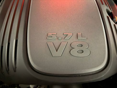 Used 2018 Dodge Challenger R/T Plus image 10