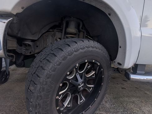 Used 2016 Ford F350 Lariat w/ Camper Package image 10