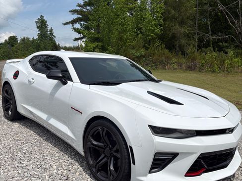 Used 2018 Chevrolet Camaro SS w/ Redline Edition RWD image 5