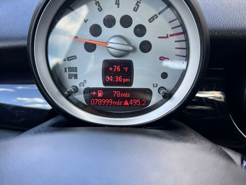 Used 2010 MINI Cooper S w/ Cold Weather Pkg FWD image 12