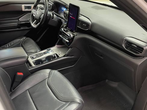 Used 2021 Ford Explorer ST w/ Equipment Group 401A image 17