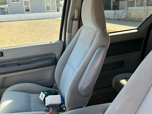 Used 2005 Ford Freestar SES image 9